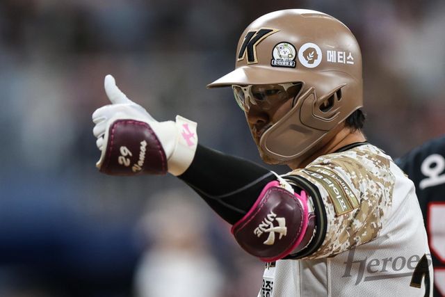 키움 임지열은 24일 고척 KIA와 홈경기에서 결승포를 포함해 3안타 4타점으로 활약해 야구 인생에 기억남을 맹활약을 펼쳤다. 사진제공｜키움 히어로즈