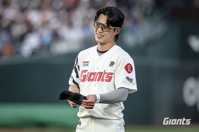 롯데의 히트상품 전민재가 생애 처음으로 ‘별들의 잔치’에 초대됐다. 전민재는 팬, 선수단 투표 1위로 드림 올스타 베스트12 유격수 부문 1위에 올랐다. 사진제공｜롯데 자이언츠