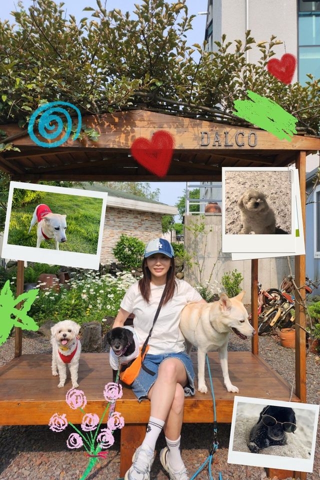 [사진 = 아우라엔터테인먼트 제공]