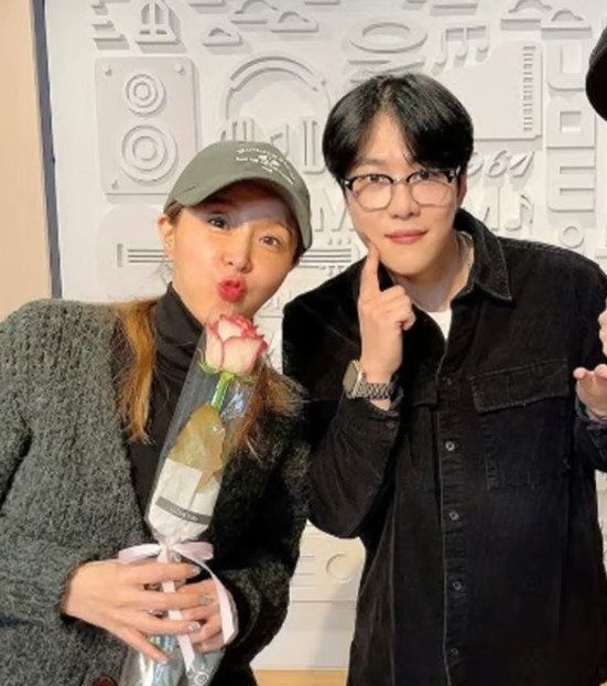 신지와 문원 (&nbsp;MBC 라디오 싱글벙글쇼 제공)