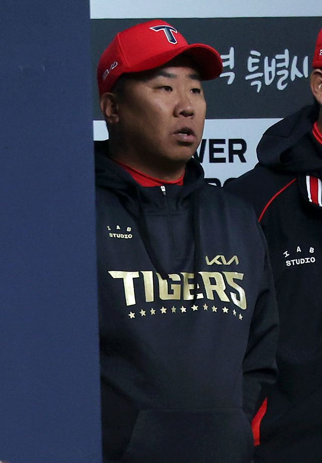 이범호 KIA 감독은 올해 5승1무4패로 부진한 키움과 맞대결 전적에 아쉬운 마음을 나타냈다.｜뉴시스