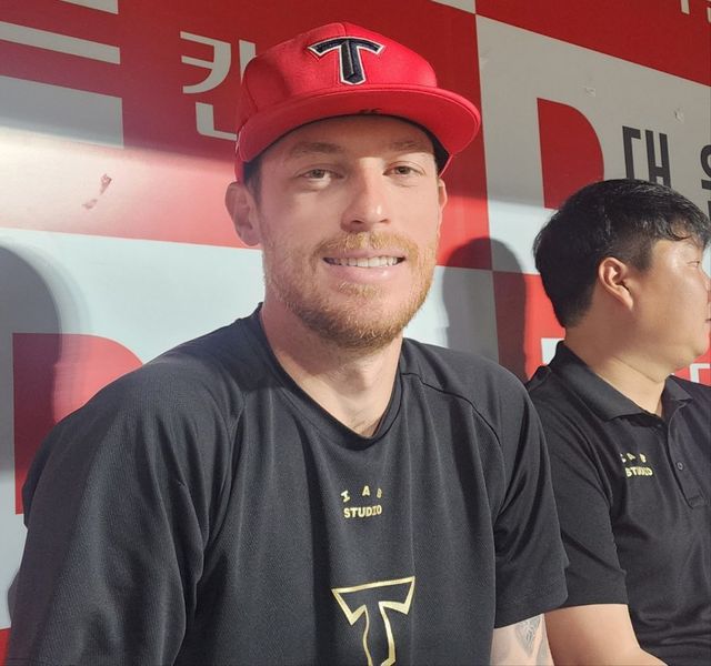 KIA 올러는 25일 고척 키움전에서 선발등판해 6이닝 2실점으로 QS 투구를 선보이며 승리에 힘을 보탰다. 고척｜박정현 기자