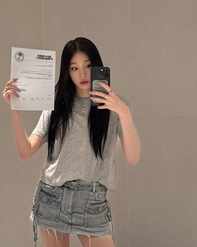 올데이 프로젝트 애니 소셜 캡처