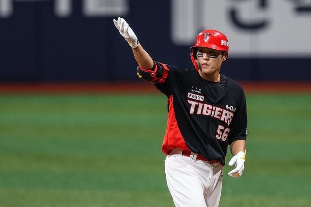 KIA 오선우는 부상자가 많은 타선의 중심을 잡아주며 6월 승률 1위인 팀 상승세에 보탬이 되고 있다. 사진제공｜KIA 타이거즈&nbsp;