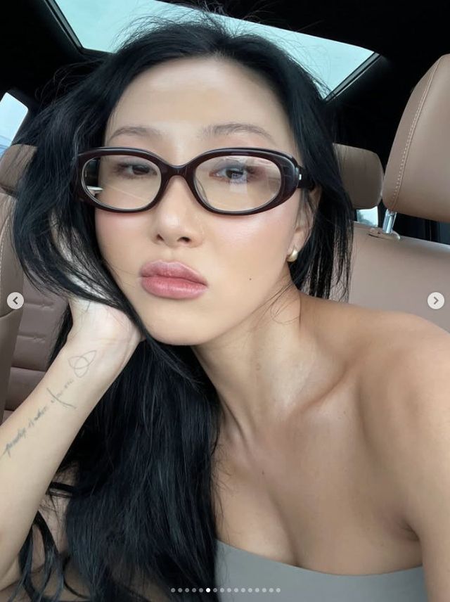 사진｜화사 인스타그램