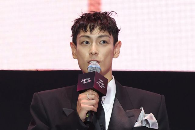 28일 서울 중구 서울광장에서 열린 오징어게임3 팬 이벤트 행사에 등장한 탑. 뉴시스