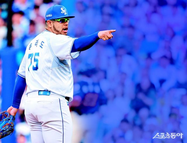 삼성 아리엘 후라도는 올 시즌 13경기에 선발등판해 11차례 QS를 기록하며 가치를 입증했다. 선발등판 간격을 넓힌 사령탑의 배려에도 불구하고 지금의 패턴을 유지하겠다는 각오다. 박진만 삼성 감독도 “후라도 덕분에 고민이 사라졌다”다“고 칭찬을 아끼지 않는다.