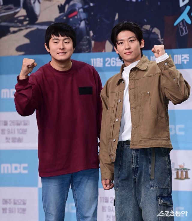 방송인 기안84, 덱스가 23일 서울 마포구 상암동 MBC본사 골든마우스홀에서 열린 MBC 예능프로그램 ‘태어난 김에 세계일주3’ 제작발표회에서 포즈를 취하고 있다. 주현희 기자 teth1147@donga.com