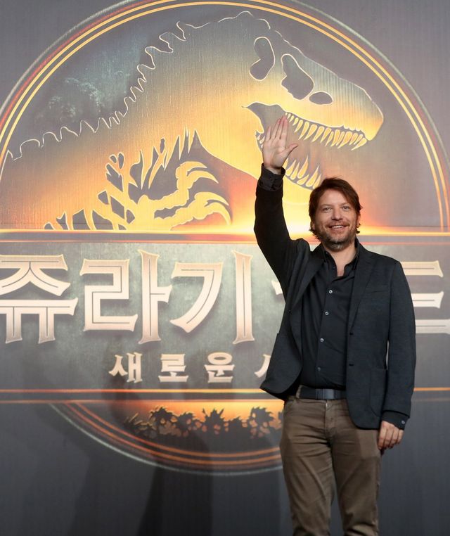 [서울=뉴시스] 김혜진 기자 = 가렛 에드워즈 감독이 1일 오후 서울 종로구 포시즌스 호텔에서 열린 영화 ‘쥬라기 월드: 새로운 시작’ 내한 기자간담회에서 포즈를 취하고 있다. 2025.07.01. jini@newsis.com