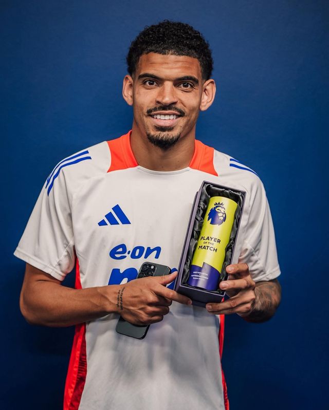 토트넘은 노팅엄 돌풍의 주역인 모건 깁스-화이트를 바이아웃 6000만 파운드를 들여 영입에 성공했다. 사진출처 ｜노팅엄 포레스트 페이스북