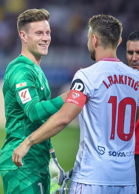 마르크안드레 테어-슈테겐은 최근 모나코의 영입 제안을 받았지만 이를 단칼에 거절했다. 스페인 현지 외신에 따르면 그는 바르셀로나에서 입지가 좁아졌지만 2025~2026시즌 주전으로 재도약을 자신하고 있는 것으로 전해졌다. 사진출처│슈테겐 인스타그램