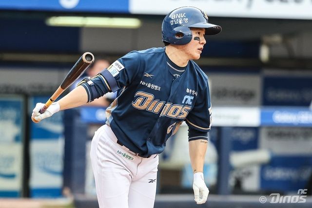 NC 박민우는 전반기 뛰어난 타격감을 선보였다. 그는 2020시즌 이후 5년 만에 2루수 부문 골든 글러브 수상에 도전한다. 사진제공｜NC 다이노스