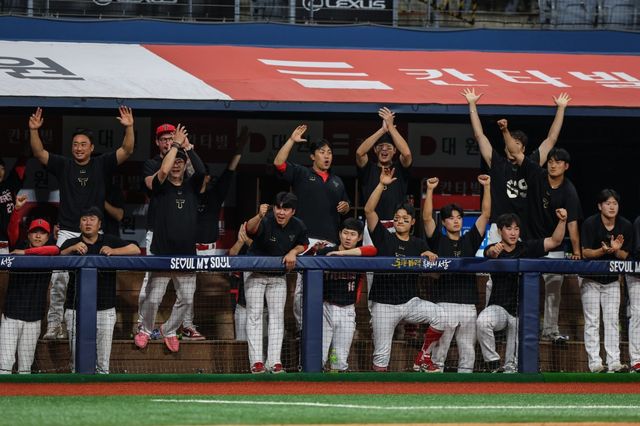 KIA는 대타 작전이 맞아떨어지며 부상자 속출한 위기 속에서도 전반기를 4위로 마무리했다. 사진제공｜KIA 타이거즈