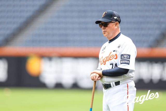 김경문 한화 감독(사진)은 플로리얼과 리베라토 중 어떤 선수와 시즌 끝까지 함께할지 밝히지 않았다. 그러나 사령탑의 마음은 어느 정도 정해진 듯하다. 사진제공｜한화 이글스