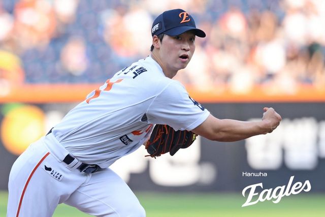 한화 엄상백은 전반기 15경기에서 1승6패, ERA 6.33으로 부진한 투구를 선보였다. 그는 불펜투수로 후반기를 준비한다. 사진제공｜한화 이글스