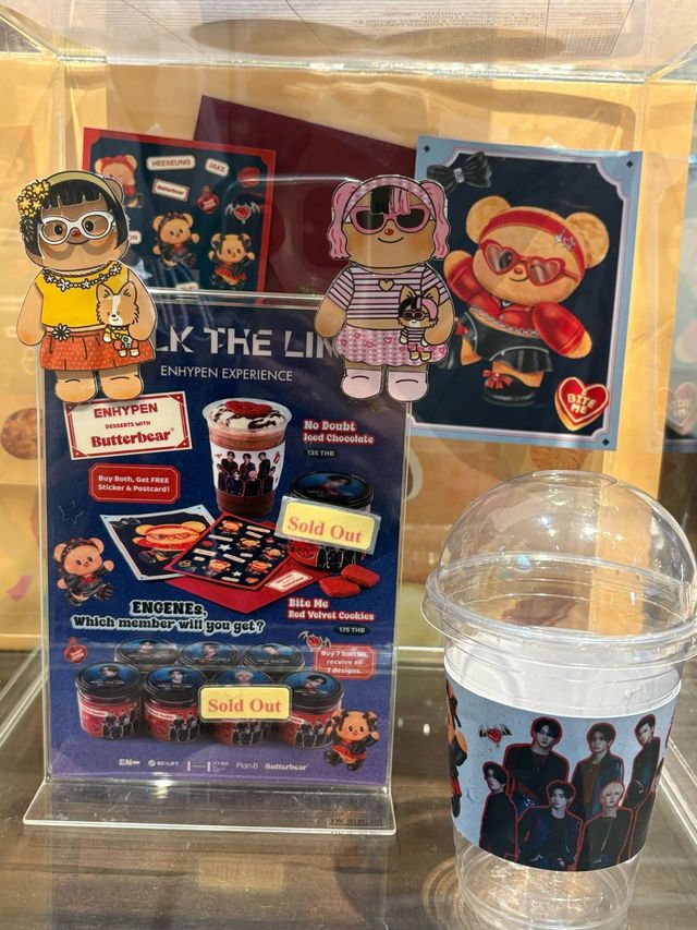 태국 인기 캐릭터 버터베어와 협업해 투어 의상을 입은 특별 일러스트 굿즈를 선보이며, 팬은 물론 일반 대중에게도 자연스럽게 ‘엔하이픈’이라는 이름과 이미지를 각인시켰다. 사진제공|하이브, Plan B Media