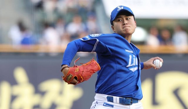 삼성 이승현은 팔꿈치 피로골절 소견을 받아 19일 1군 엔트리에서 제외됐다. 이승현의 이탈로 후반기 불펜 기용을 염두에 뒀던 양창섭이 선발로 자리를 옮긴다. 또 새로운 불펜 조합을 찾아야 하기에 고민이 크다. 뉴시스