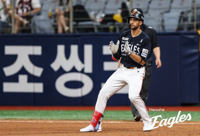 한화는 19일 리베라토(사진)와 19일 동행을 발표했다. 그는 부상당했던 플로리얼의 대체 선수로 팀에 합류해 폭발적인 타격을 선보여 정식 계약을 따냈다. 사진제공｜한화 이글스