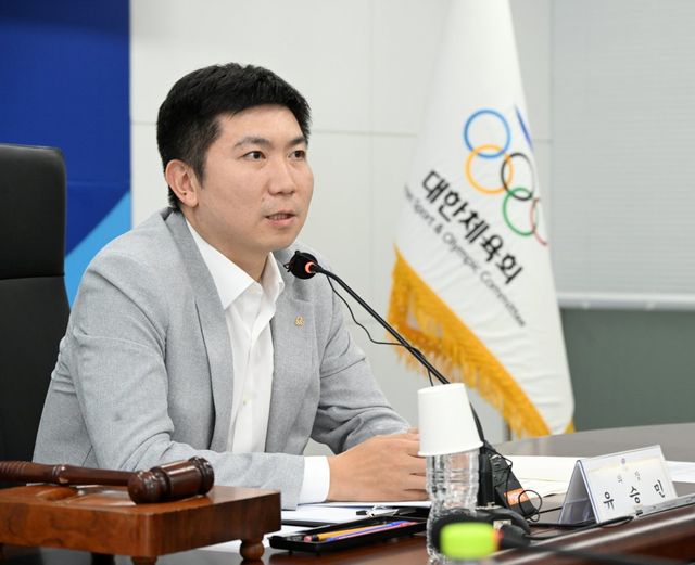 유승민 대한체육회장이 21일 제4차 이사회에 참석해 발언하고 있다. 이 자리에선 대한킥복싱협회의 제명 의결이 이뤄졌다. 사진제공｜대한체육회