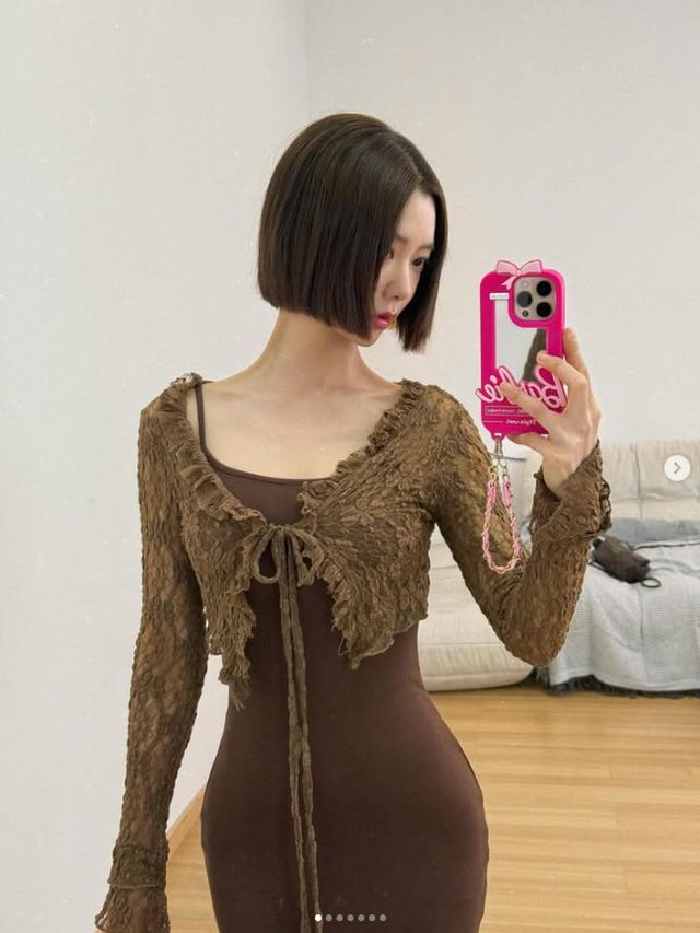 사진｜클라라 인스타그램