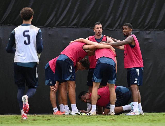 동남아시아에서 프리시즌 전지훈련에 돌입한 아스널의 미켈 아르테타 감독은 선수단 뎁스를 강화하기 위해 최대한 많은 선수들을 데려오려 한다. 사진출처｜아스널 페이스북