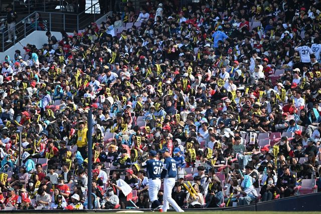 KBO는 24일 역대 최소 경기 800만 관중과 역대 최다 매진 타이기록을 세웠다.｜뉴시스