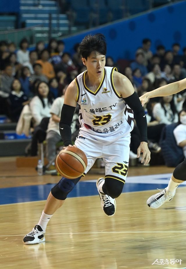 전성현이 정관장 유니폼을 다시 입는다. 스포츠동아DB