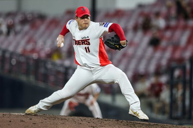 조상우(사진)는 23일 광주 LG전에서 연장 10회 문보경에게 결승 2점포를 맞아 패전투수가 됐다. 사진제공｜KIA 타이거즈