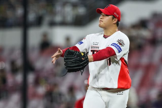 조상우(사진)는 23일 광주 LG전에서 연장 10회 문보경에게 결승 2점포를 맞아 패전투수가 됐다. 사진제공｜KIA 타이거즈