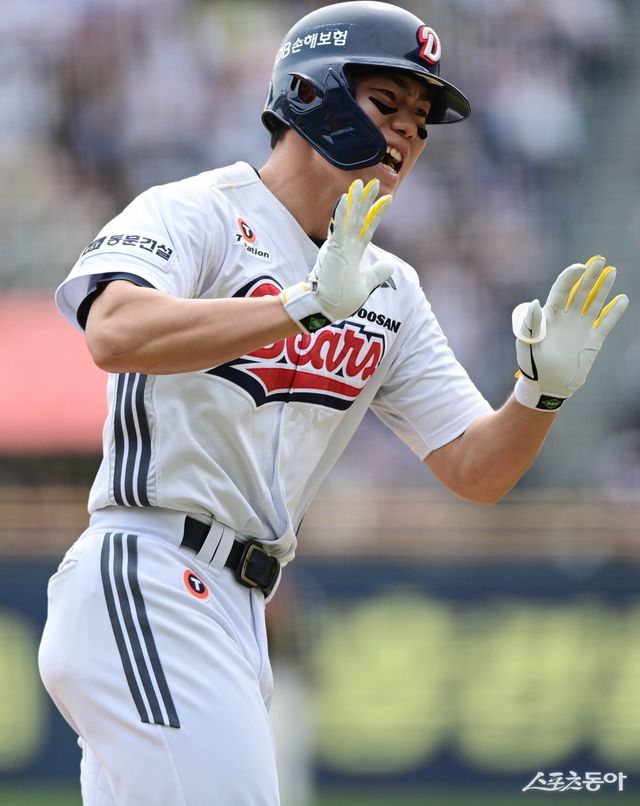 두산 내야수 오명진이 28일 내복사근 부상으로 1군 엔트리에서 제외됐다. 스포츠동아 DB