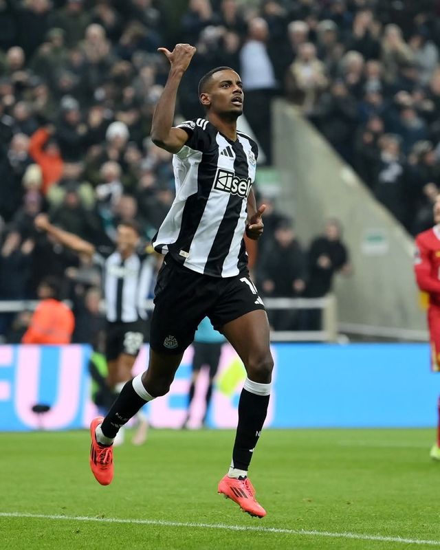 뉴캐슬의 스웨덴 스트라이커 알렉산더 이삭은 리버풀만 생각하고 있으나 금전적 조건만 놓고 보면 사우디아라비아 알힐랄의 제안은 굉장히 매력적이다. 사진출처｜뉴캐슬 유나이티드 페이스북