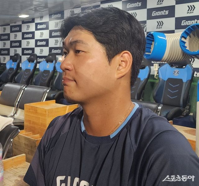 롯데 나균안은 27일 사직 KIA전에서 선발등판해 6이닝 2실점을 기록했다. 호투에도 승리투수가 되지 못했지만, 그는 오로지 팀의 가을야구만 바라보며 마음을 다잡았다. 사직｜박정현 기자