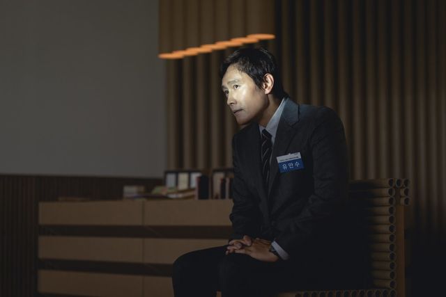 이병헌이 인생의 절벽 끝에서 또 한 번 폭발한다. 박찬욱 감독의 신작 영화 ‘어쩔수가없다’를 통해서다. 사진제공 | CJ ENM