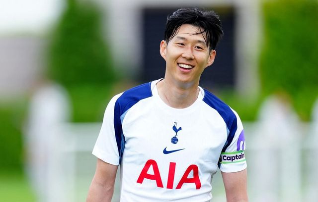 손흥민이 프리시즌 훈련을 하며 활짝 웃는 모습. 미국 MLS LAFC 이적이 가시화되는 그의 새 시즌 거취는 전세계적 관심거리다. 사진출처｜토트넘 홋스퍼 페이스북