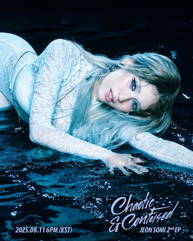 [사진=더블랙레이블 제공]