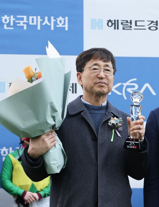 300승을 달성해 한국경마의 새로운 이정표를 세운 이종훈 마주. 사진제공 | 한국마사회