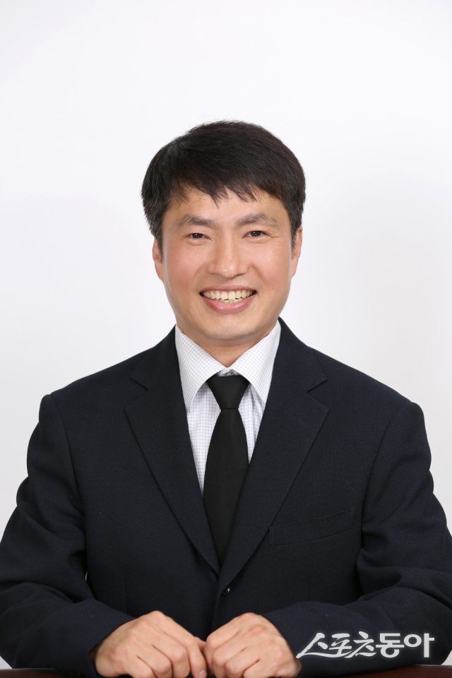 개업하는 홍윤화 조교사. 사진제공 | 한국마사회