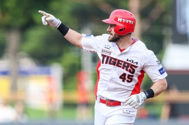 KIA 위즈덤은 시즌 초반 리그 적응과 부상 등 여러 어려움을 딛고 홈런 행진을 이어가고 있다. 팀 전반기 외국인 타자 최다 홈런 기록도 눈앞에 두고 있다. 사진제공｜KIA 타이거즈