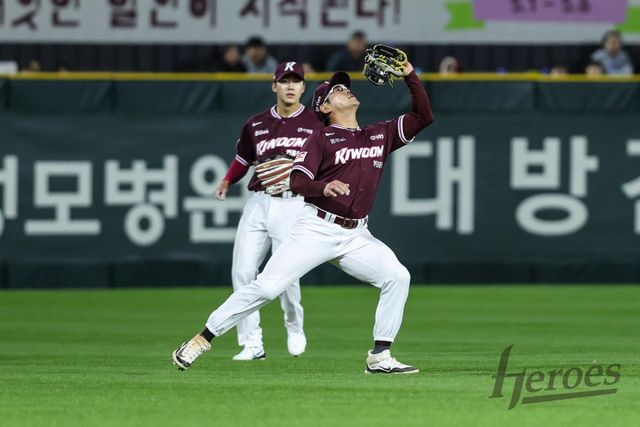 키움 임지열은 30일 인천 SSG와 원정경기에서 2번타자 좌익수로 선발출전해 6타수 1안타 1홈런 3타점 1득점을 기록했다. 경기 초반 리드를 벌리는 홈런포와 10회말 실점을 막는 빼어난 수비를 펼쳐 눈길을 끌었다. 사진제공｜키움 히어로즈
