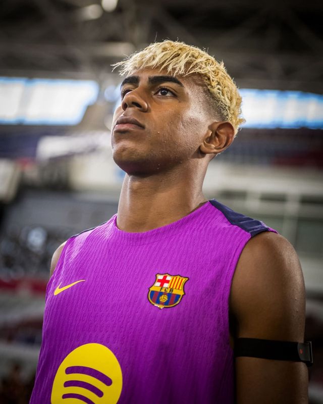 FC바르셀로나 ‘초신성’&nbsp;라민 야말이 31일 서울월드컵경기장에서 열릴 FC서울과 프리시즌 아시아 투어 친선경기에 출전한다. 한지 플릭 바르셀로나 감독은 30일 공식 기자회견에서 야말의 출전을 예고했다. 사진출처｜FC바르셀로나 페이스북