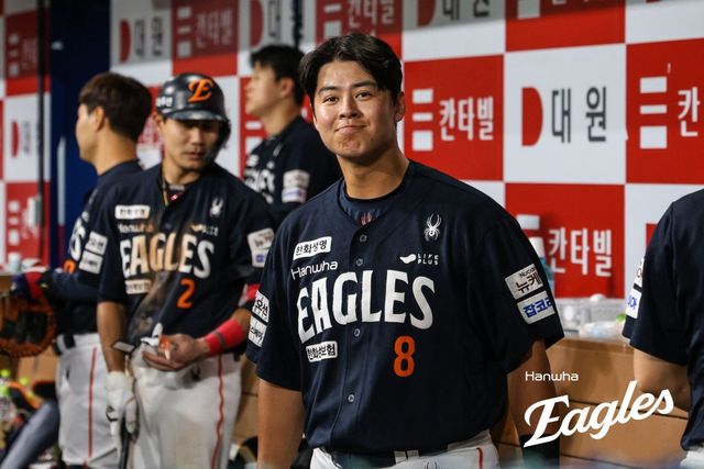 한화 노시환은 4일 고척 키움전에서 6번타자 3루수로 선발출전해 9회초 승리에 쐐기를 박는 솔로포로 팀 승리를 이끌었다. 사진제공｜한화 이글스