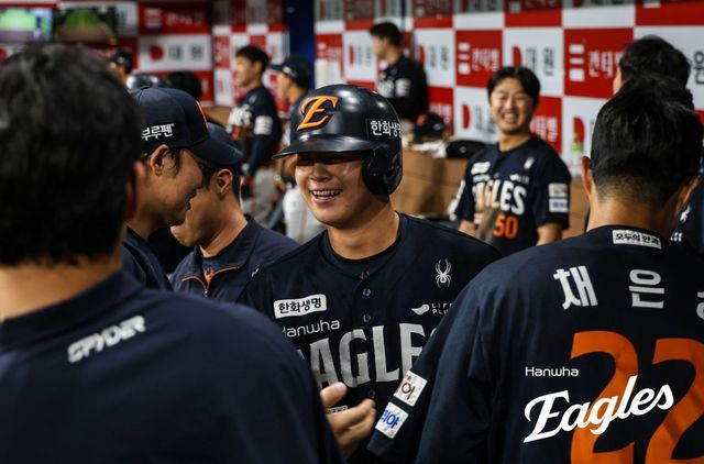 한화 노시환은 4일 고척 키움전에서 6번타자 3루수로 선발출전해 9회초 승리에 쐐기를 박는 솔로포로 팀 승리를 이끌었다. 사진제공｜한화 이글스