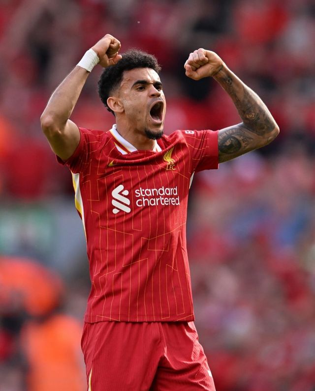 리버풀 동료 디오고 조타의 장례식에 불참해 논란을 키운 루이스 디아스가 최근 FC바르셀로나, 바이에른 뮌헨 등의 관심을 받고 있는 것으로 알려졌다. 사진출처｜루이스 디아스 페이스북