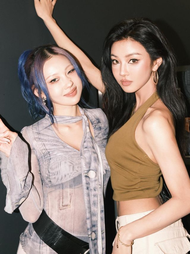 메이크업 아티스트 이사배(왼쪽)와 배우 이세희. 사진ㅣ이세희 소셜 캡처