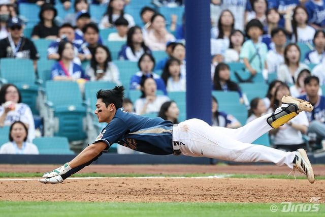 NC 김주원은 올해 전반기가 끝나기 전 20도루에 성공하며 빼어난 주루를 과시하고 있다. 그는 후반기 페이스를 높여 구단 역대 2번째 도루왕을 노려본다. 사진제공｜NC 다이노스