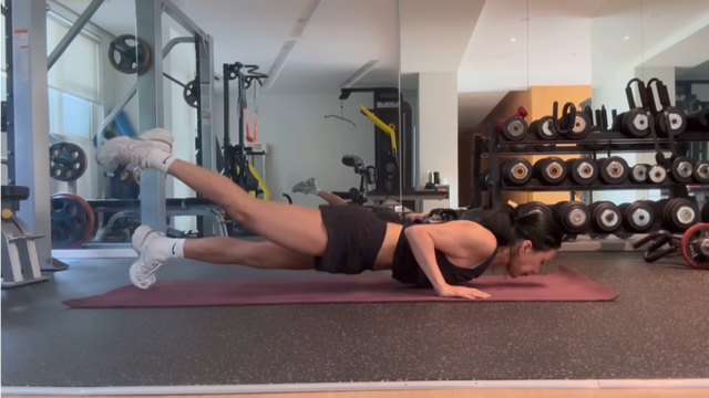 엄정화 소셜 캡처