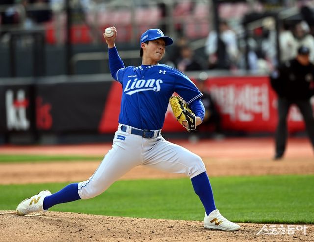 삼성 라이온즈 이호성이 1일 대구 LG 트윈스전에 앞서 허리 부상으로 엔트리에서 제외됐다. 갈길 바쁜 상황에서 불펜 가용 자원이 줄어든 게 뼈아프다. 스포츠동아 DB