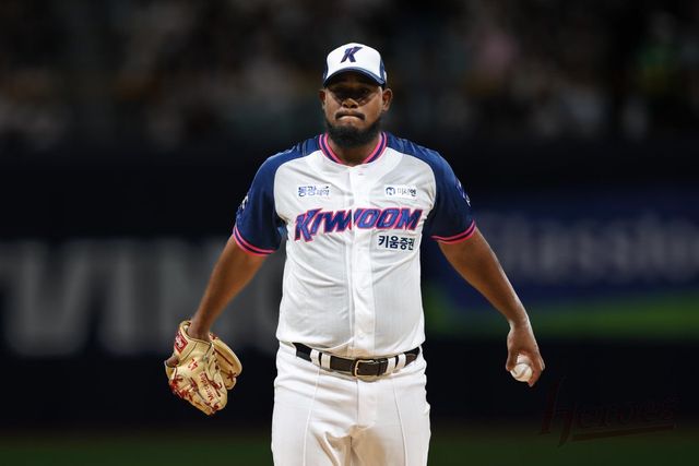 키움 메르세데스는 9일 고척 두산전에서 KBO리그 데뷔전을 치렀다. 공격적인 투구로 5.1이닝 2실점을 기록하며 산뜻한 출발을 알렸다. 사진제공｜키움 히어로즈
