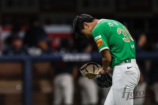 키움 주승우는 10일 고척 두산과 홈경기에서 구원등판했지만, 오른쪽 팔꿈치 불편감을 호소하며 마운드를 내려왔다. 그는 하루 뒤(11일) 병원 검진에 나설 전망이다. 사진제공｜키움 히어로즈