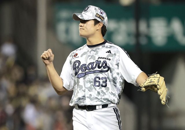 두산 김택연은 올해 생애 첫 20세이브를 기록했지만, 블론세이브도 리그에서 가장 많은 7번을 저질렀다.｜뉴시스